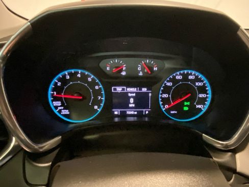 Used 2021 Chevrolet Equinox LS image 39