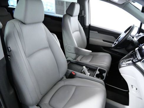 Used 2019 Honda Odyssey EX-L image 11