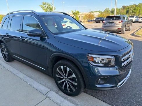 Used 2022 Mercedes-Benz GLB 250 4MATIC image 7