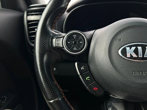 Used 2018 Kia Soul ! image 14