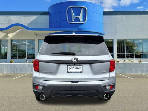 Used 2023 Honda Passport EX-L image 3