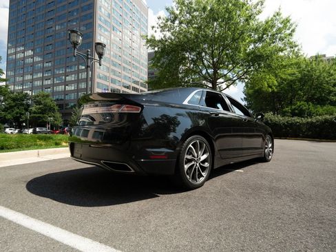 Used 2019 Lincoln MKZ Reserve w/ Reserve Plus Package AWD/4WD image 3