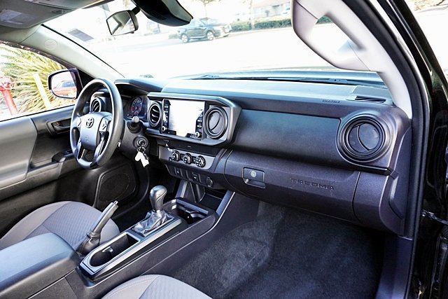 Used 2021 Toyota Tacoma SR w/ SR Convenience Package RWD image 17