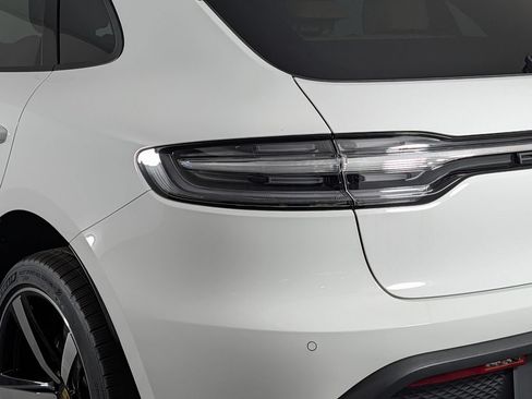 New 2026 Porsche Macan AWD/4WD image 16