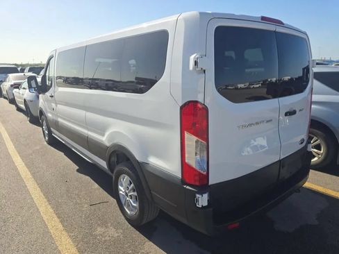 Used 2022 Ford Transit 350 XLT RWD image 2