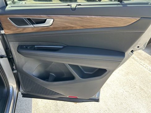 New 2026 Volkswagen Atlas SE image 41