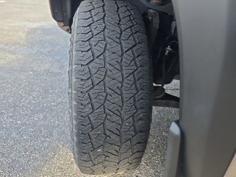 Used 2023 Nissan Frontier PRO-4X w/ Tow Package image 29