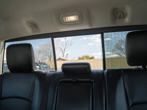 Used 2013 RAM 1500 Laramie w/ Convenience Group image 32