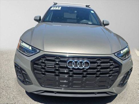 Used 2025 Audi Q5 2.0T Premium w/ Convenience Plus Package AWD/4WD image 8