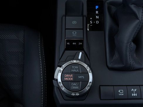 New 2026 Toyota 4Runner TRD Off-Road Premium AWD/4WD image 23