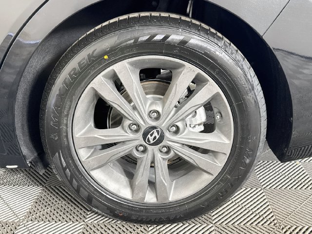 Used 2018 Hyundai Elantra SEL FWD image 33