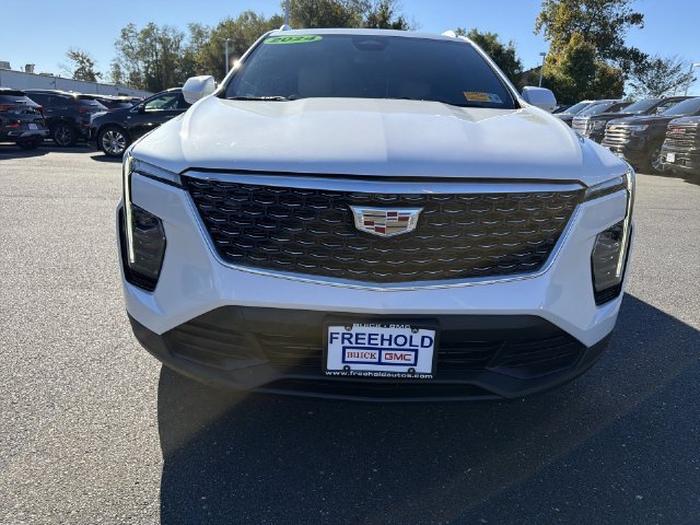 Certified 2024 Cadillac XT4 Luxury w/ Cold Weather Package AWD/4WD image 32