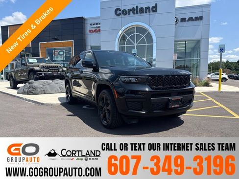 Used 2023 Jeep Grand Cherokee L Laredo AWD/4WD image 1
