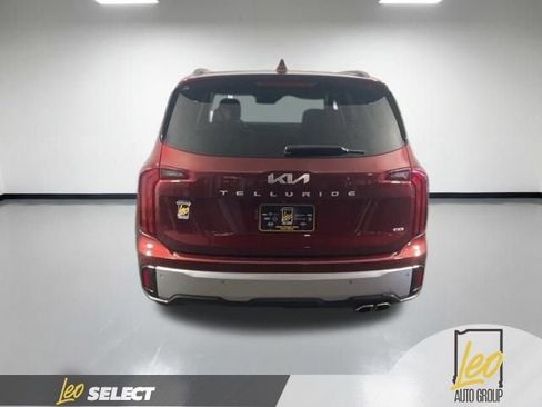 Used 2023 Kia Telluride S AWD/4WD image 5