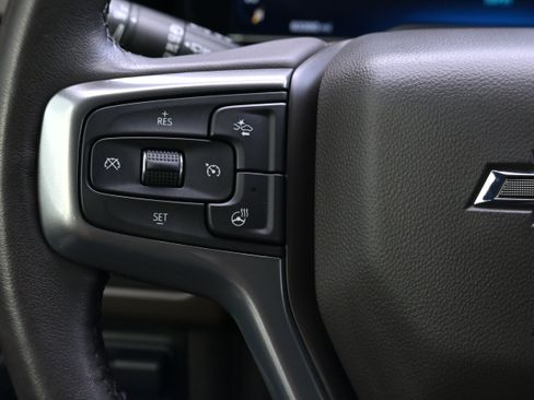 Used 2022 Chevrolet Tahoe Z71 w/ Luxury Package image 19