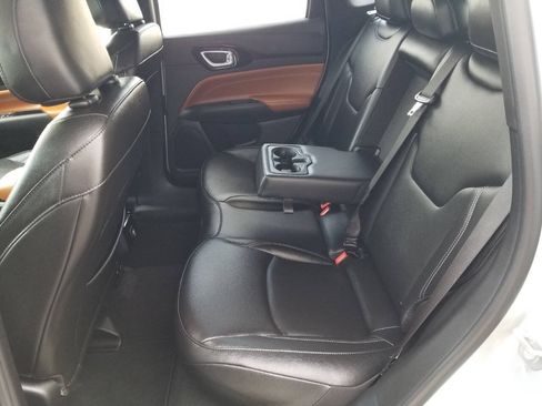 Certified 2025 Jeep Compass Limited AWD/4WD image 13