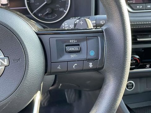 Used 2023 Nissan Rogue SV image 20