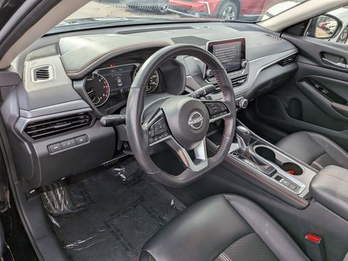 Used 2024 Nissan Altima 2.5 SR image 14