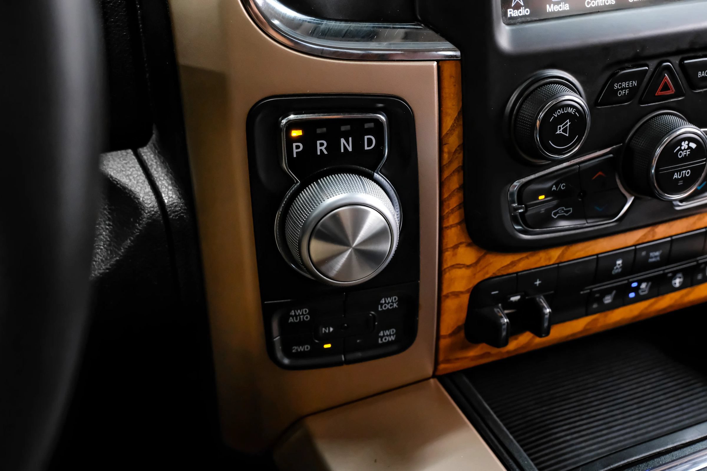 Used 2014 RAM 1500 Laramie Longhorn w/ Convenience Group AWD/4WD image 35