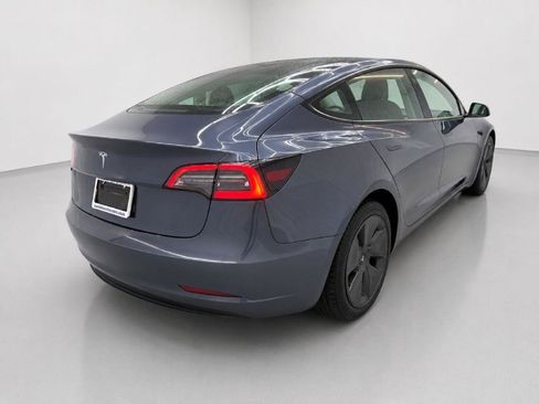 Used 2023 Tesla Model 3 Standard Range RWD image 3