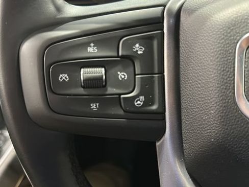 Used 2026 GMC Sierra 1500 SLT AWD/4WD image 9