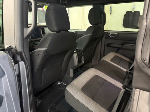 Used 2025 Ford Bronco Big Bend image 22