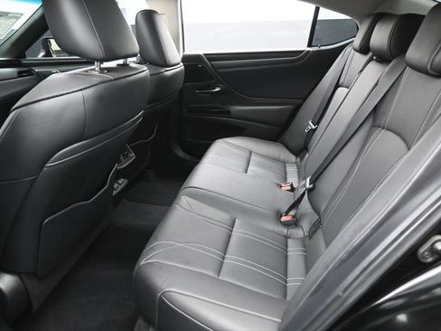 Used 2024 Lexus ES 350 w/ Accessory Package (Z2) FWD image 32