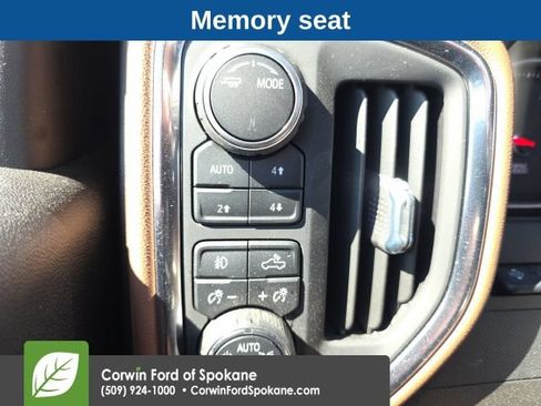 Used 2022 Chevrolet Silverado 2500 High Country w/ Technology Package AWD/4WD image 5