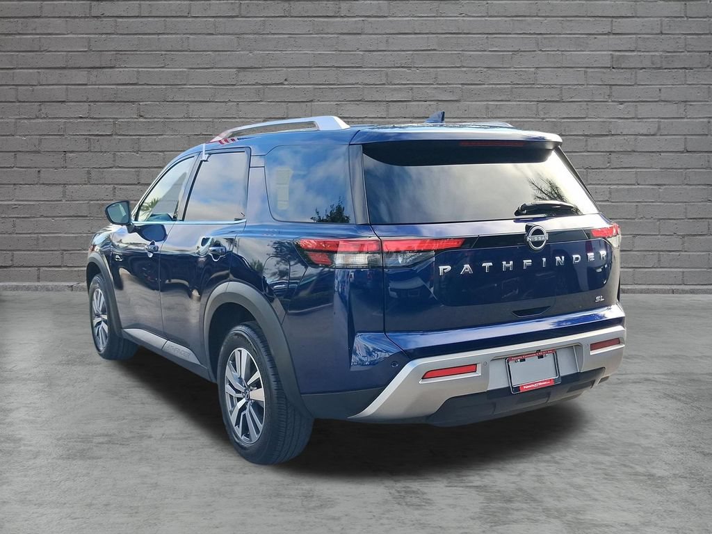 Certified 2025 Nissan Pathfinder SL FWD image 5