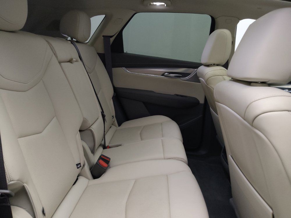 Used 2021 Cadillac XT5 Premium Luxury FWD image 19