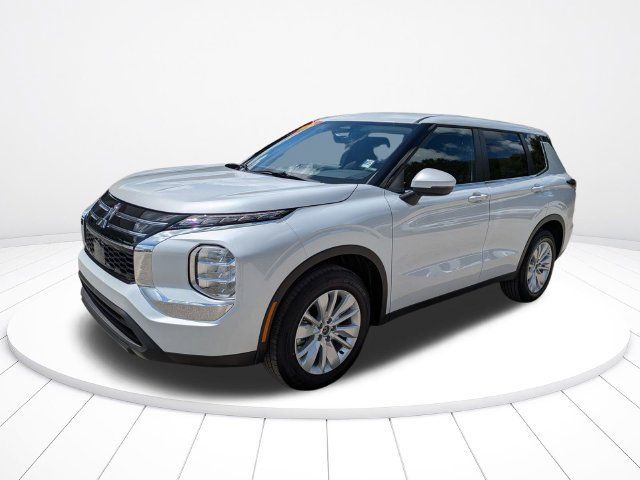 New 2026 Mitsubishi Outlander ES FWD image 8