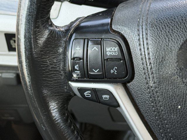 Used 2016 Toyota Sienna XLE FWD image 13