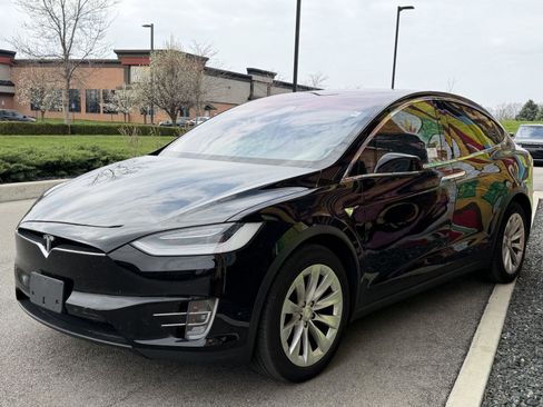Used 2020 Tesla Model X Long Range image 7