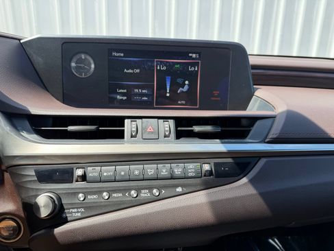 Used 2021 Lexus ES 250 w/ Premium Package AWD/4WD image 14