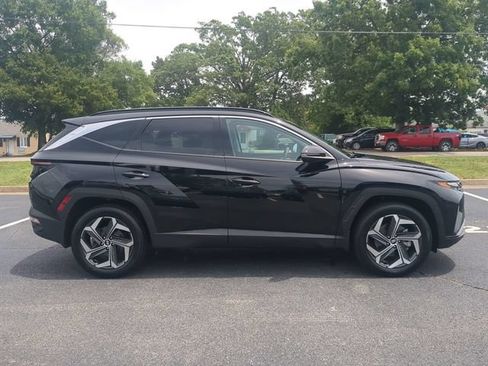 Used 2024 Hyundai Tucson Limited AWD/4WD image 3