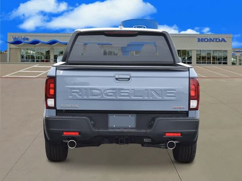 New 2026 Honda Ridgeline Sport image 4