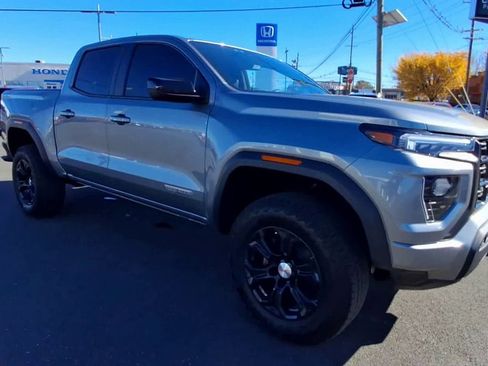 Used 2023 GMC Canyon Elevation w/ Elevation Premium Package image 8