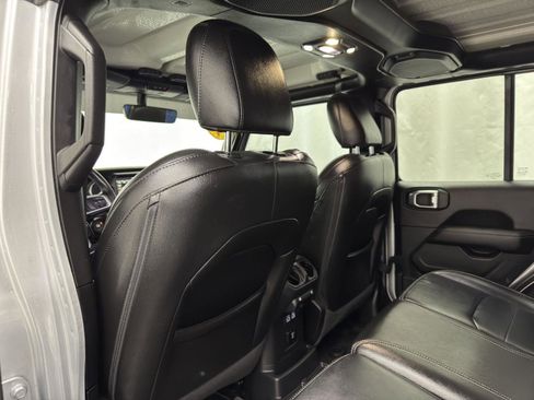 Used 2023 Jeep Wrangler Sahara w/ Cold Weather Group image 22