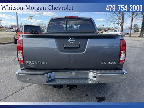 Used 2019 Nissan Frontier SV image 6