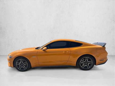 Used 2018 Ford Mustang GT RWD image 2