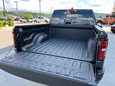 New 2026 RAM 1500 Express AWD/4WD image 20