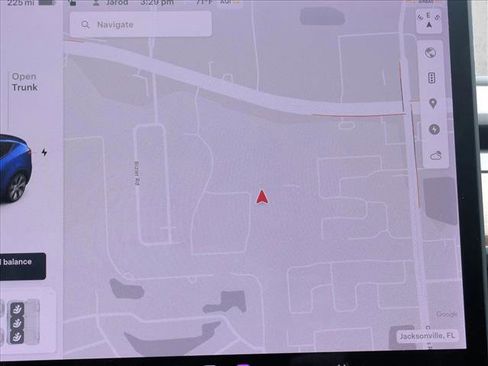 Used 2021 Tesla Model Y Long Range image 11