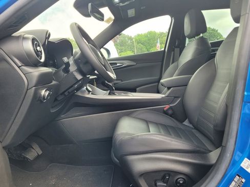 New 2024 Alfa Romeo Tonale Ti image 11