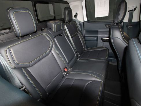 Used 2025 Ford Maverick Lobo image 25