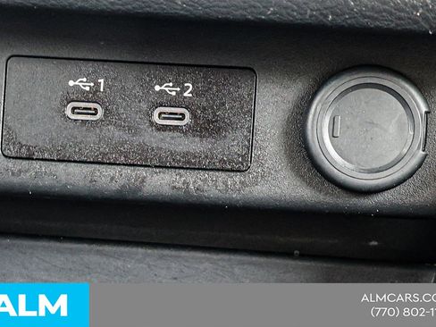 Used 2025 Nissan Rogue SV FWD image 33