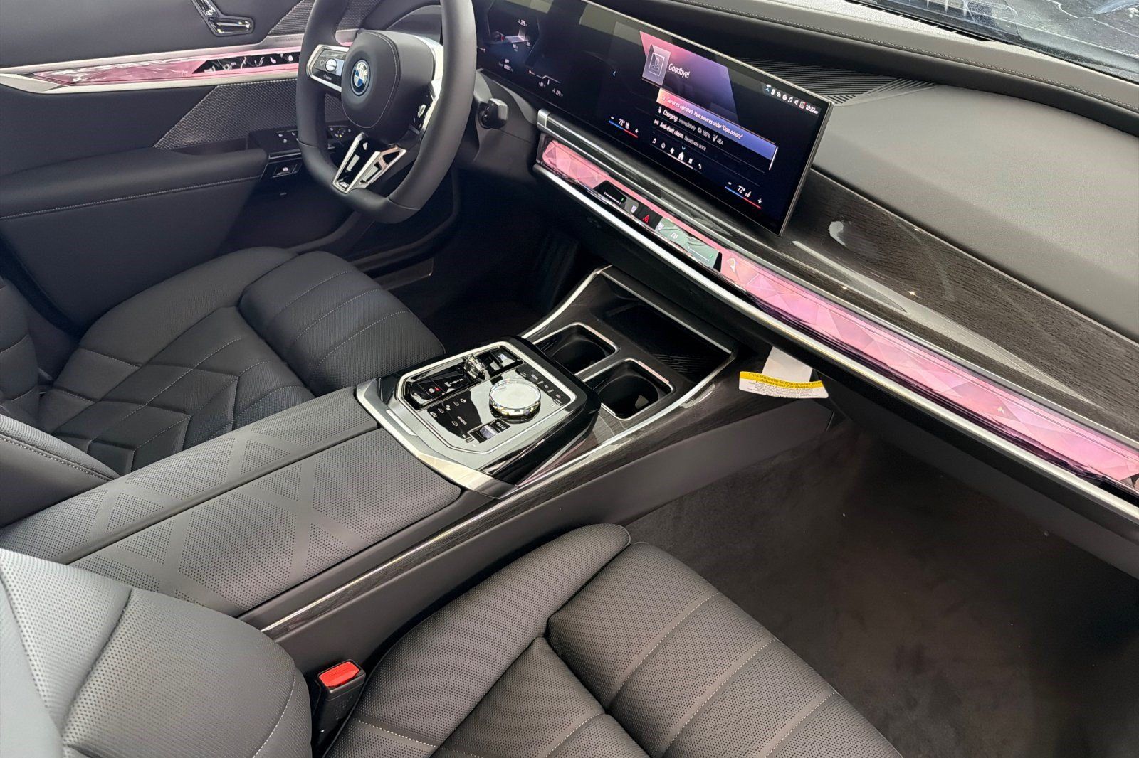 Used 2026 BMW i7 eDrive50 w/ M Sport Package RWD image 28