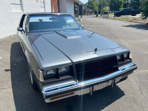 Used 1987 Buick Regal Coupe image 2