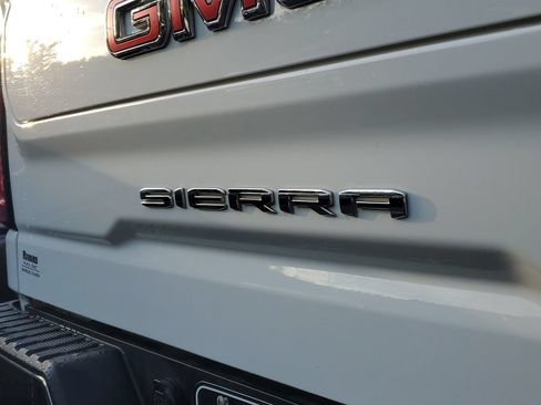 Used 2024 GMC Sierra 1500 SLT w/ SLT Premium Package AWD/4WD image 7