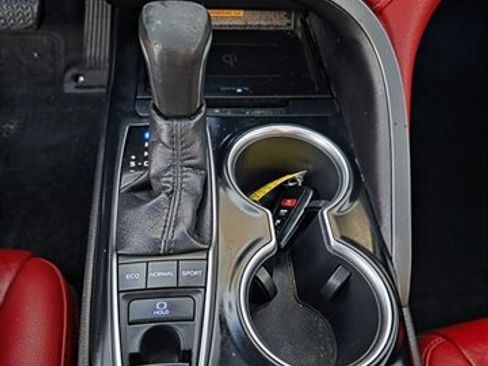 Used 2018 Toyota Camry XSE image 18