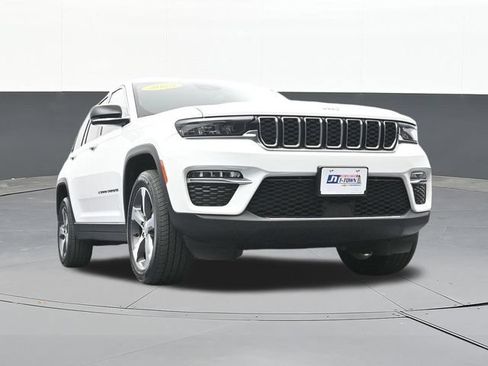 Used 2023 Jeep Grand Cherokee Limited AWD/4WD image 53
